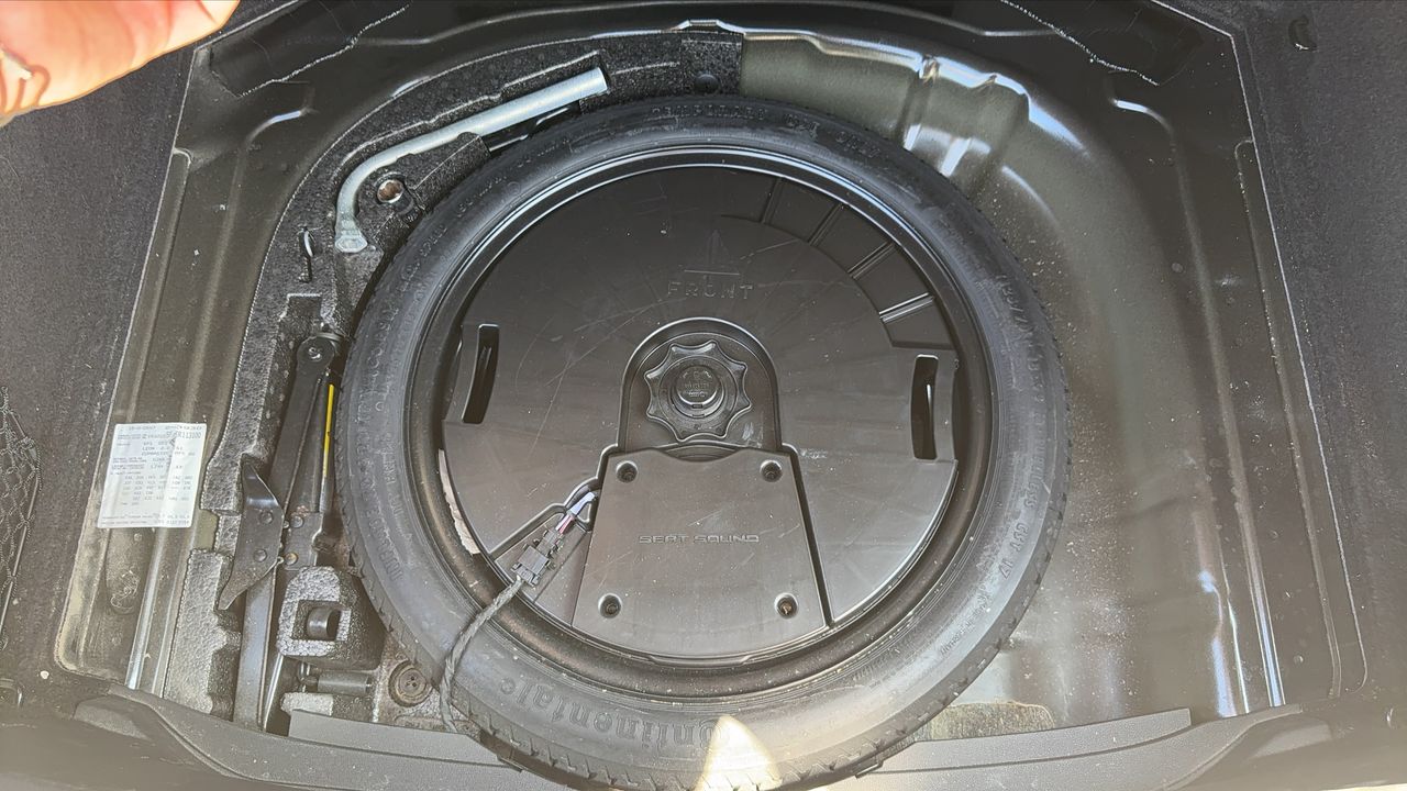 Photo de la roue de secours 1