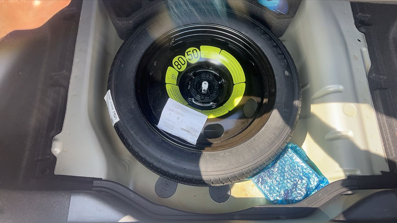 Photo de la roue de secours 1