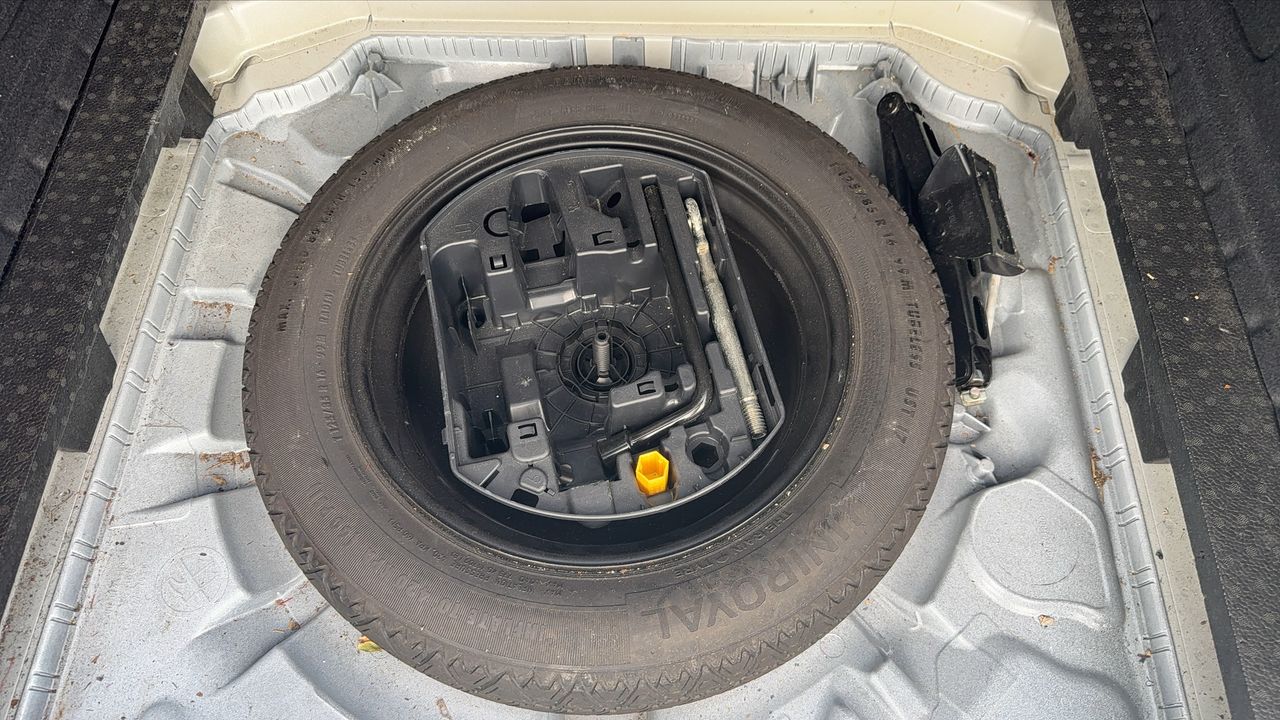 Photo de la roue de secours 1
