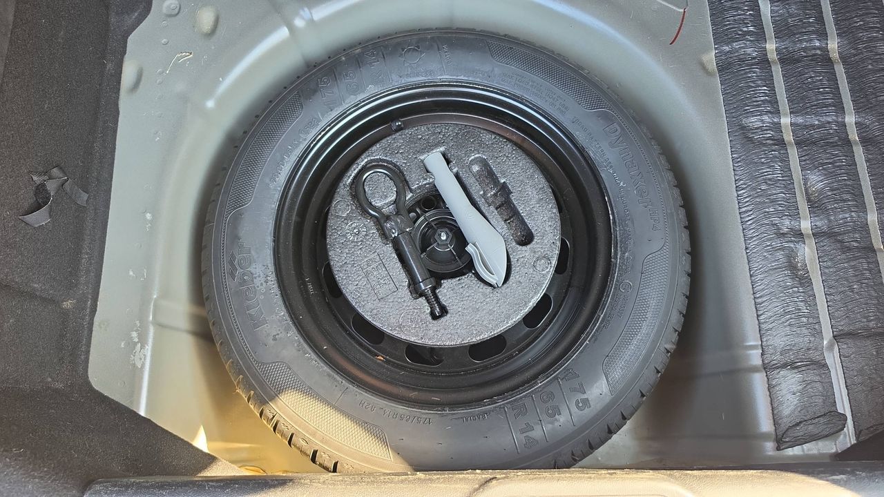 Photo de la roue de secours 1