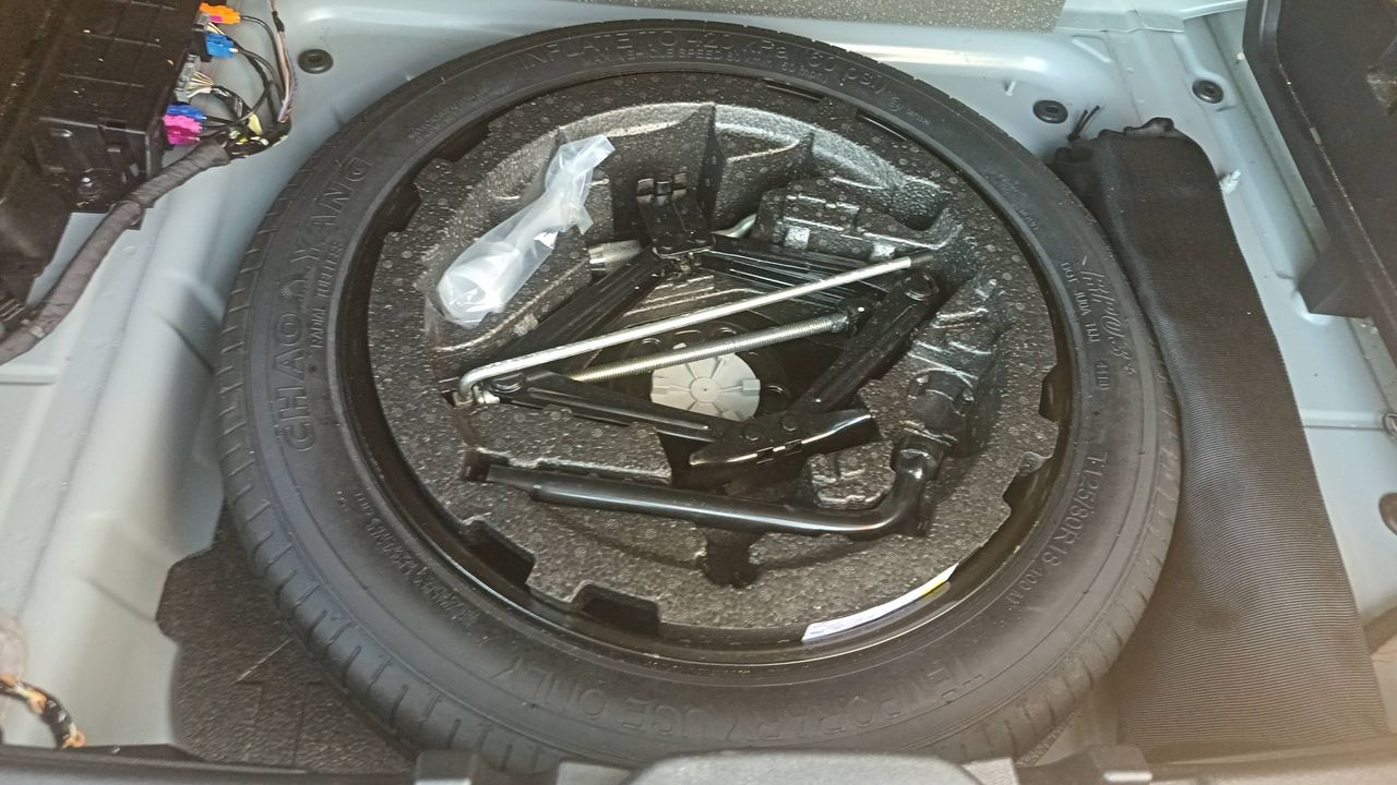 Photo de la roue de secours 1