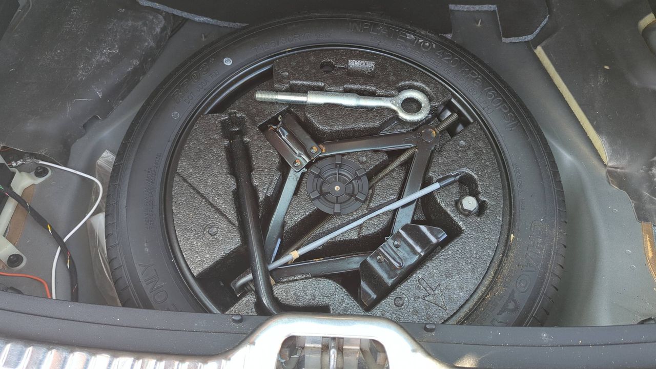 Photo de la roue de secours 1