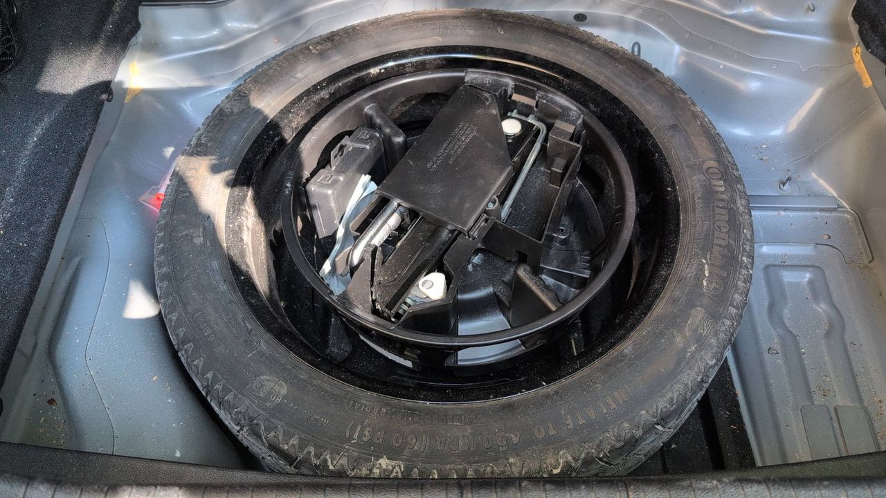 Photo de la roue de secours 1