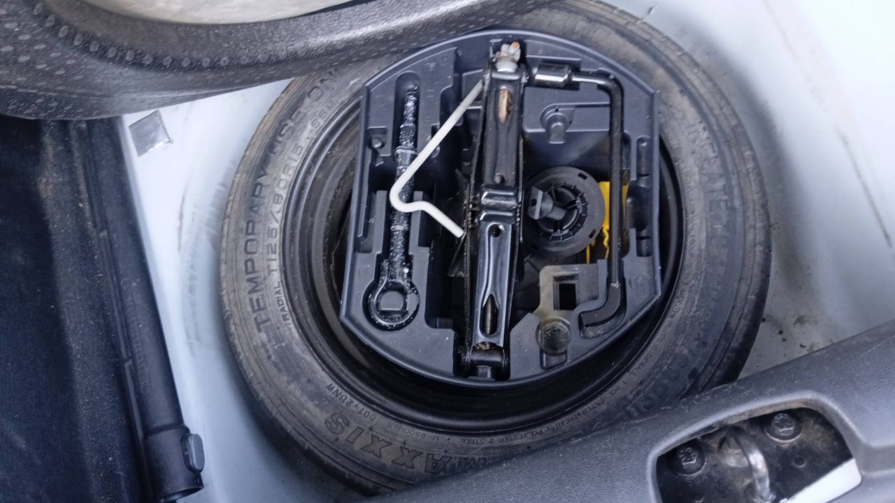 Photo de la roue de secours 1