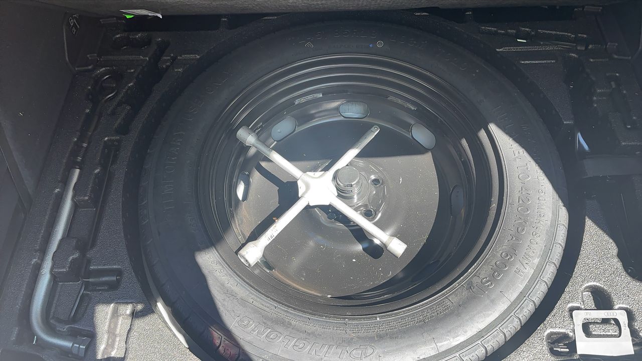 Photo de la roue de secours 1