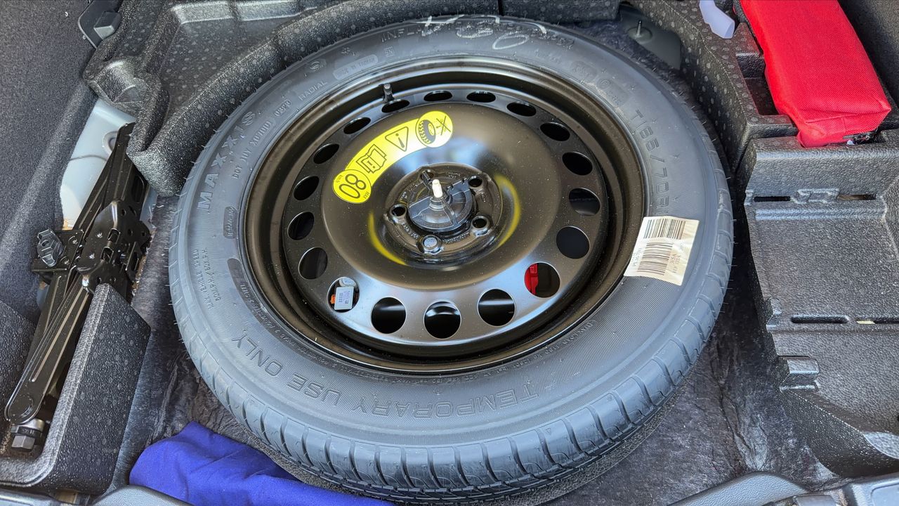Photo de la roue de secours 1