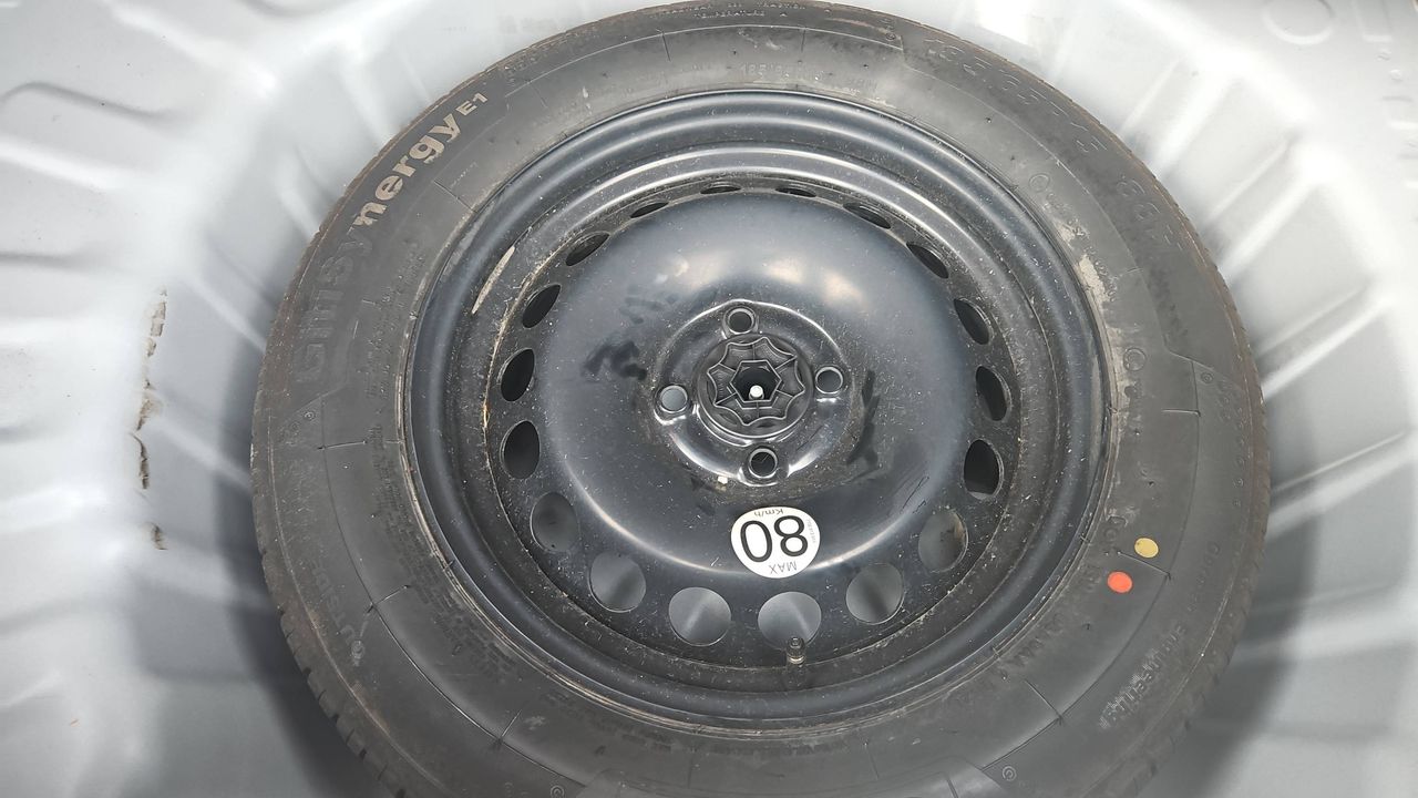 Photo de la roue de secours 1