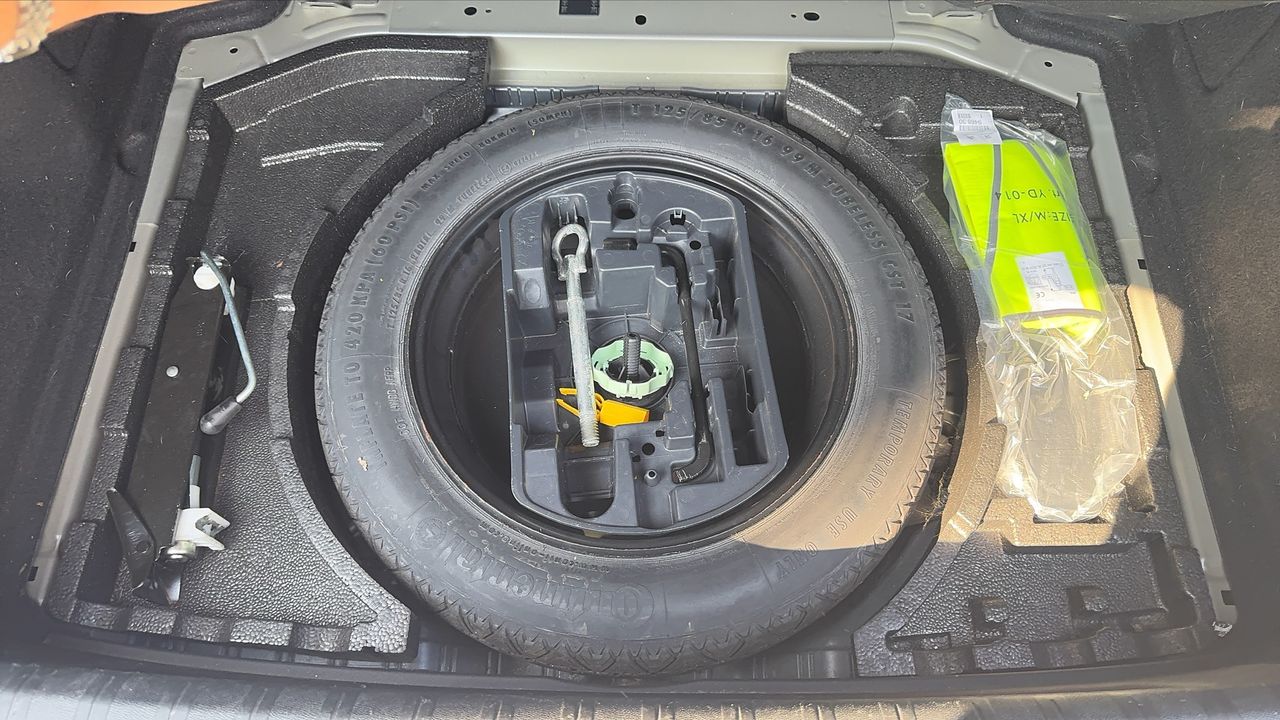 Photo de la roue de secours 1