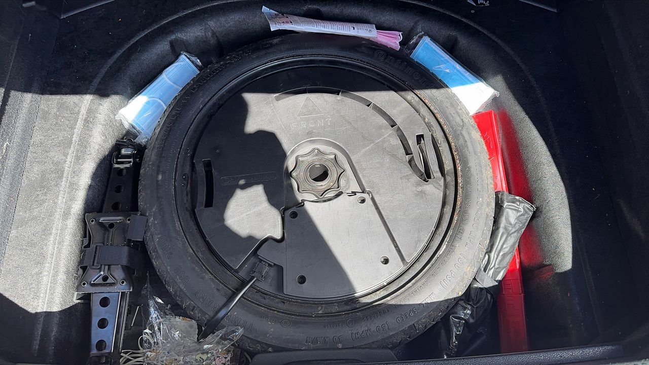 Photo de la roue de secours 1
