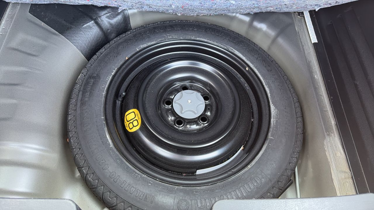 Photo de la roue de secours 1