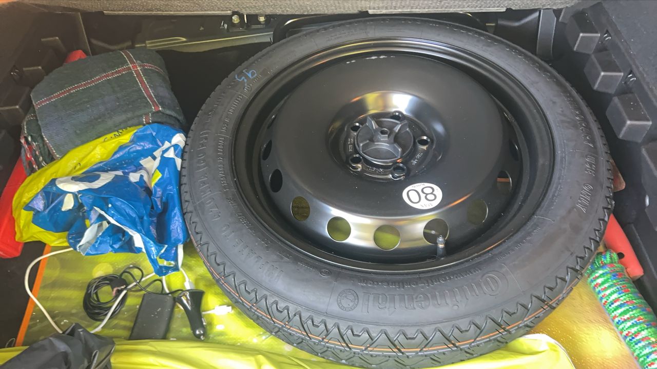 Photo de la roue de secours 1