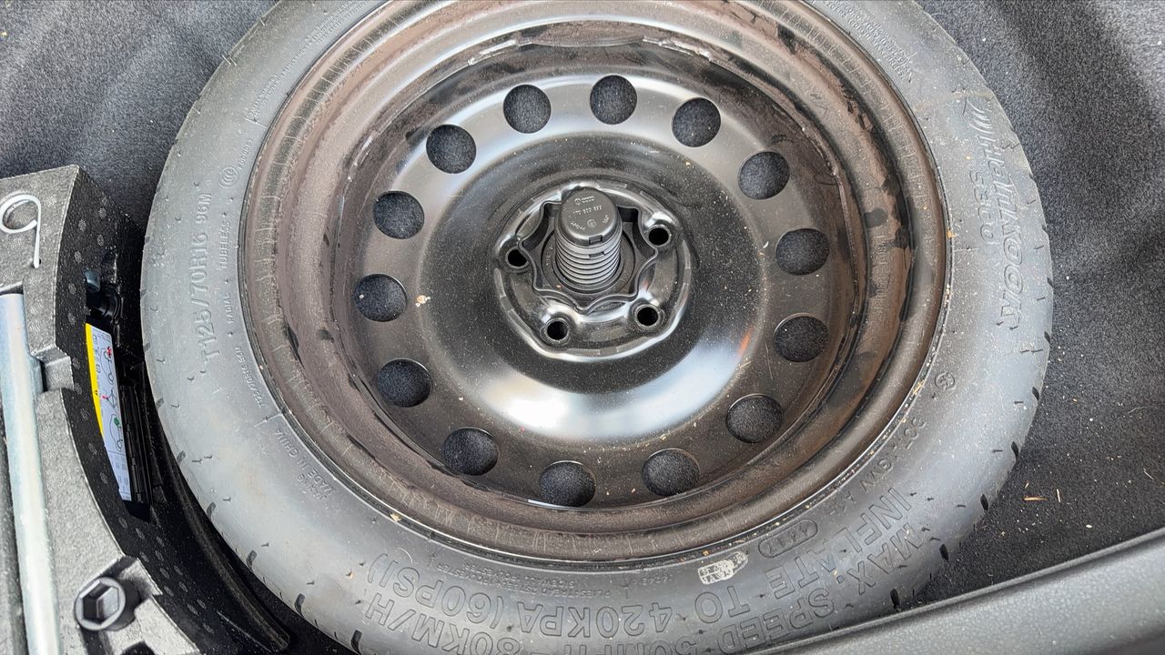 Photo de la roue de secours 1