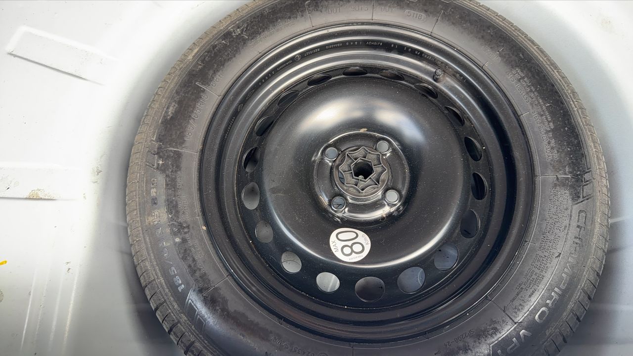 Photo de la roue de secours 1