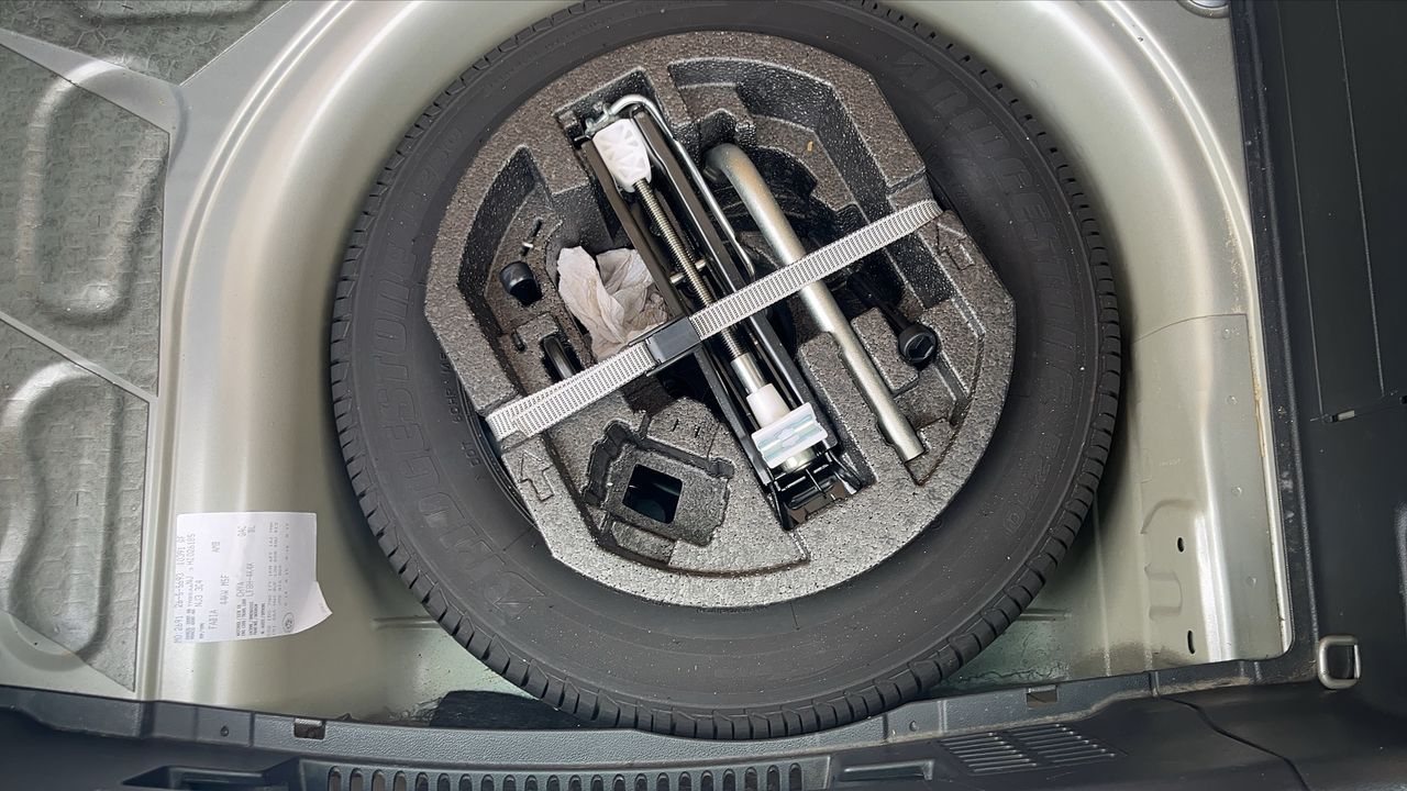 Photo de la roue de secours 1