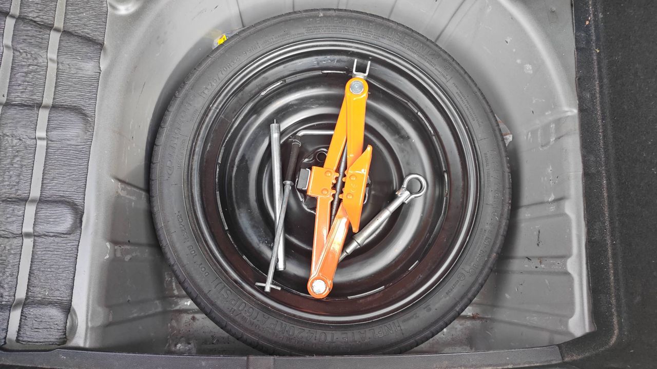 Photo de la roue de secours 1