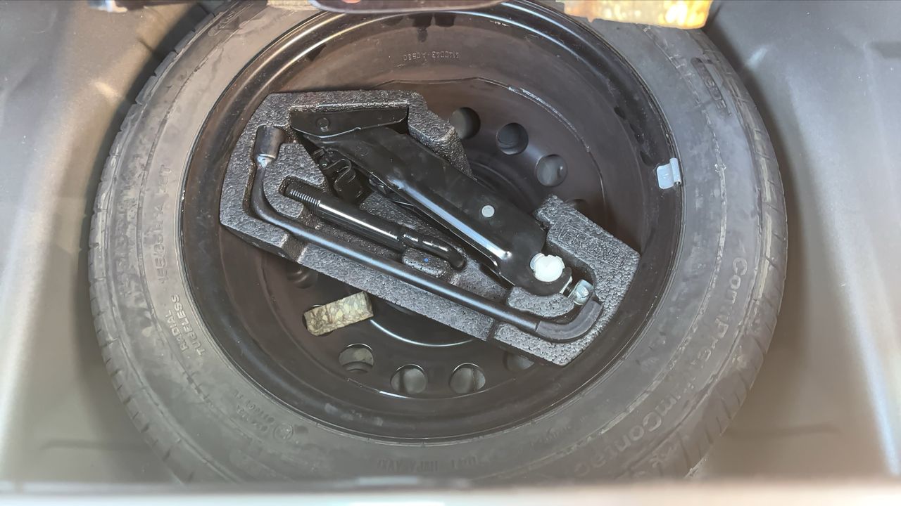 Photo de la roue de secours 1