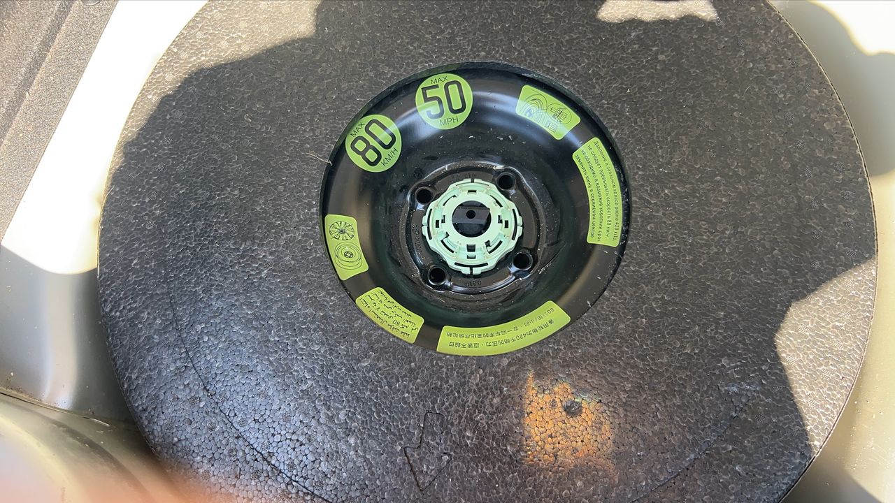 Photo de la roue de secours 1