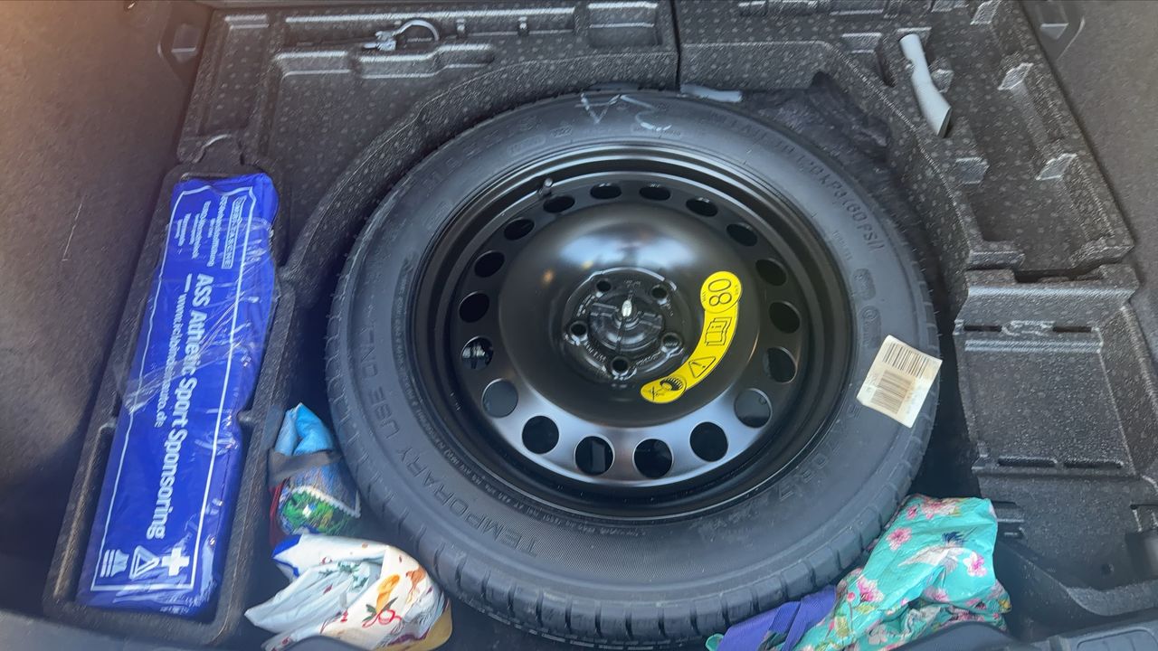 Photo de la roue de secours 1