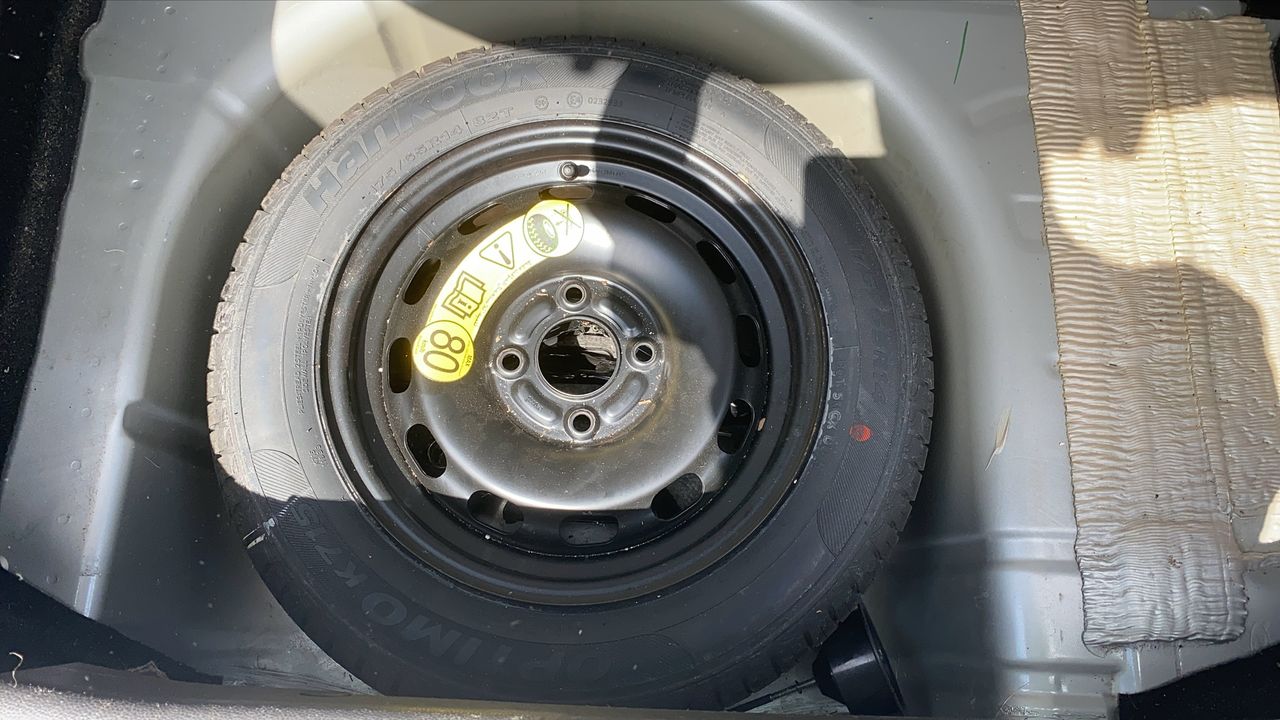 Photo de la roue de secours 1