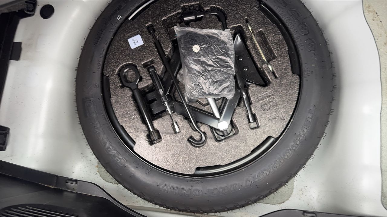 Photo de la roue de secours 1