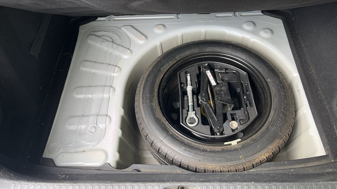 Photo de la roue de secours 1