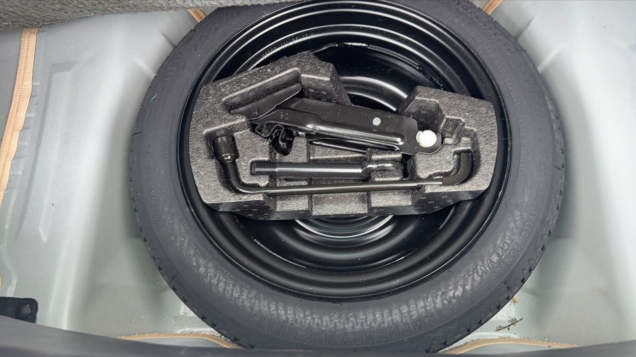 Photo de la roue de secours 1
