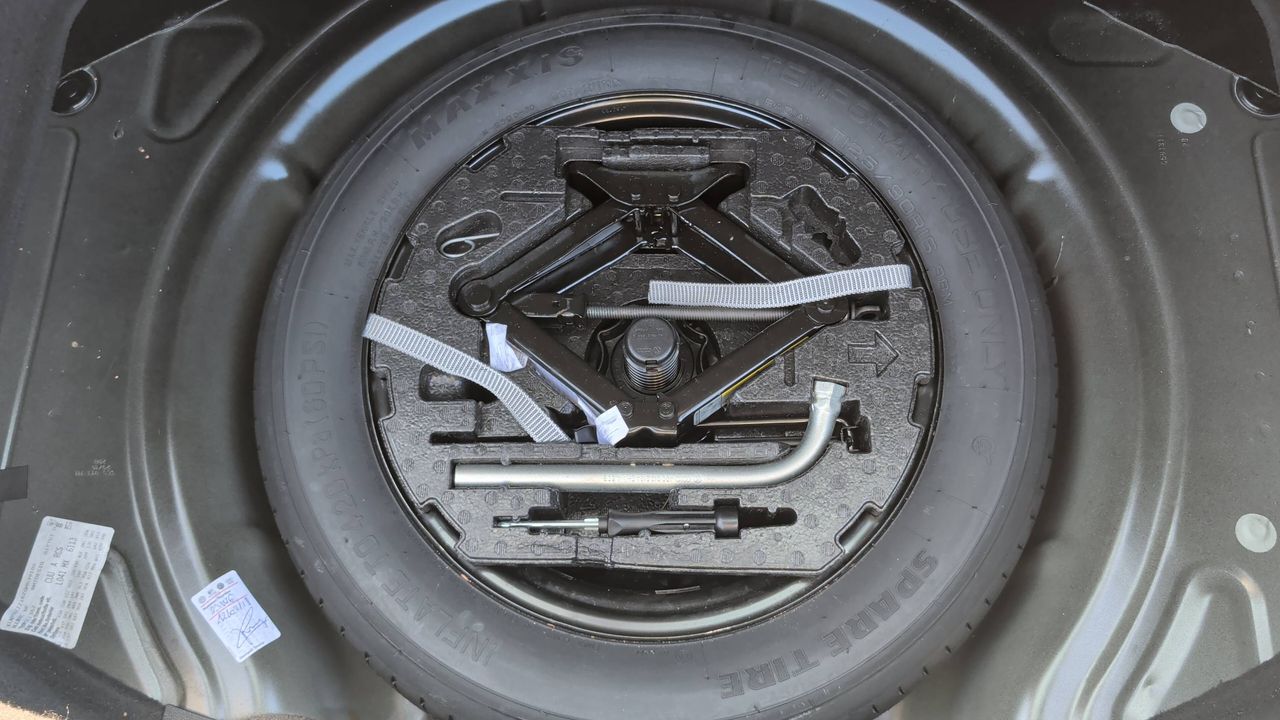 Photo de la roue de secours 1