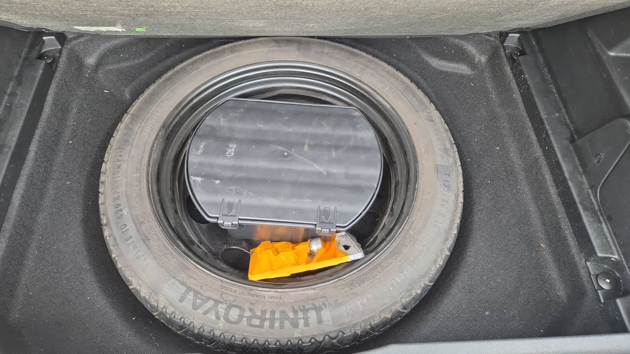 Photo de la roue de secours 1