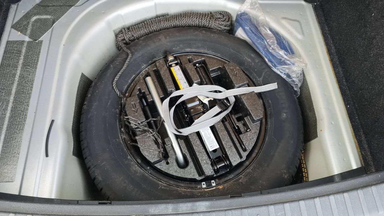 Photo de la roue de secours 1