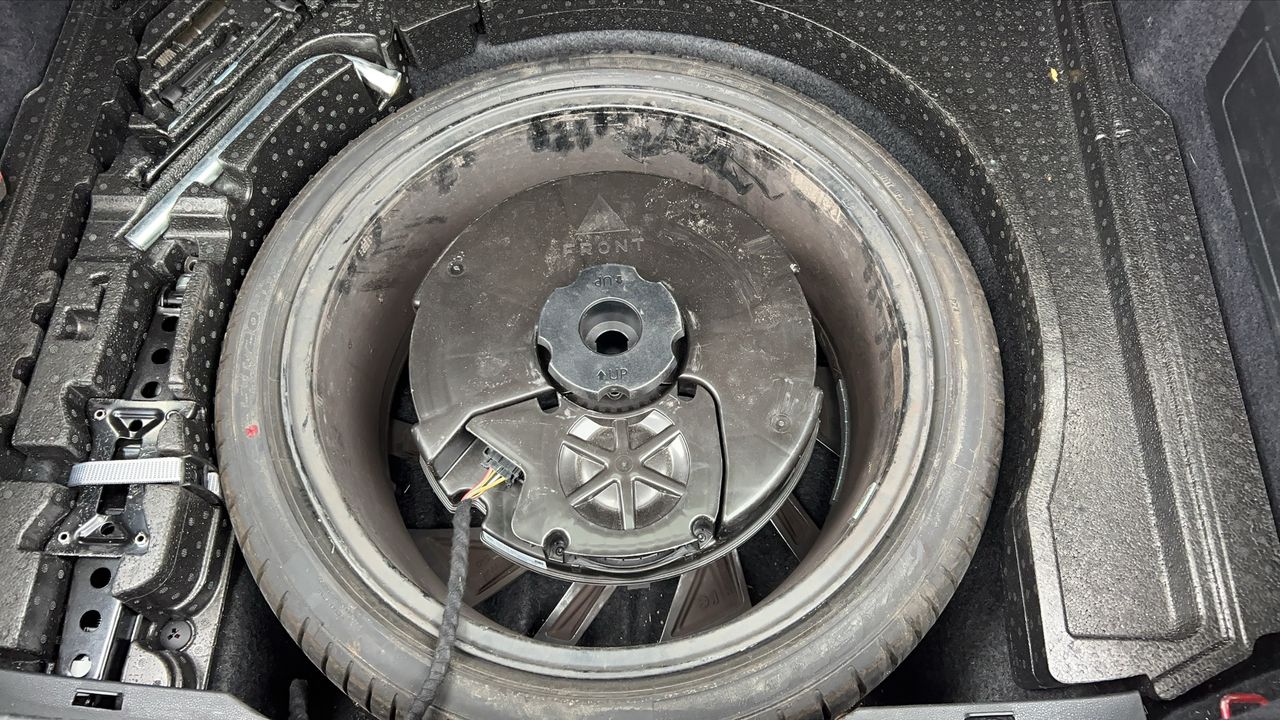 Photo de la roue de secours 1