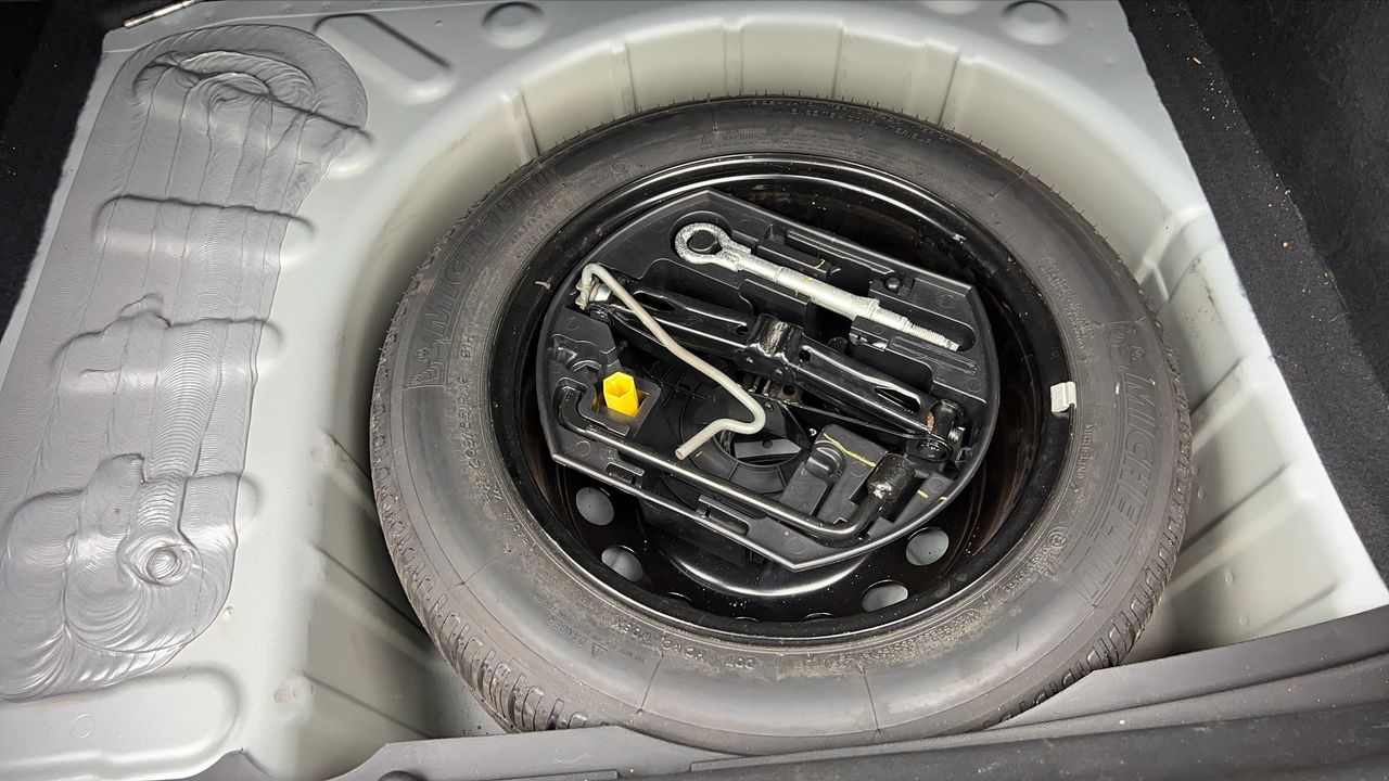 Photo de la roue de secours 1