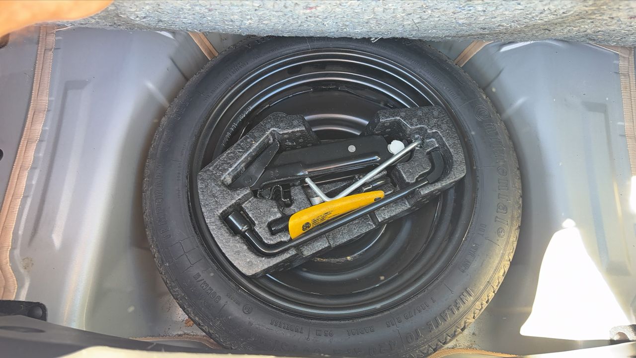 Photo de la roue de secours 1