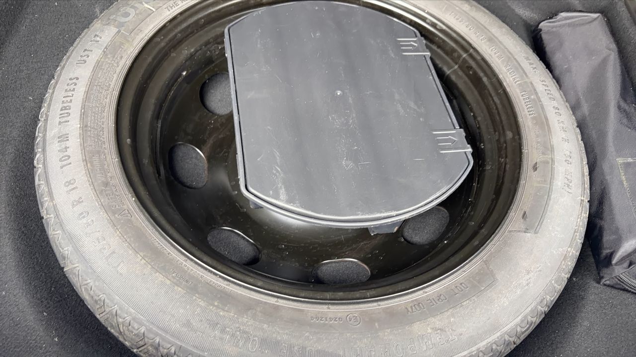 Photo de la roue de secours 1