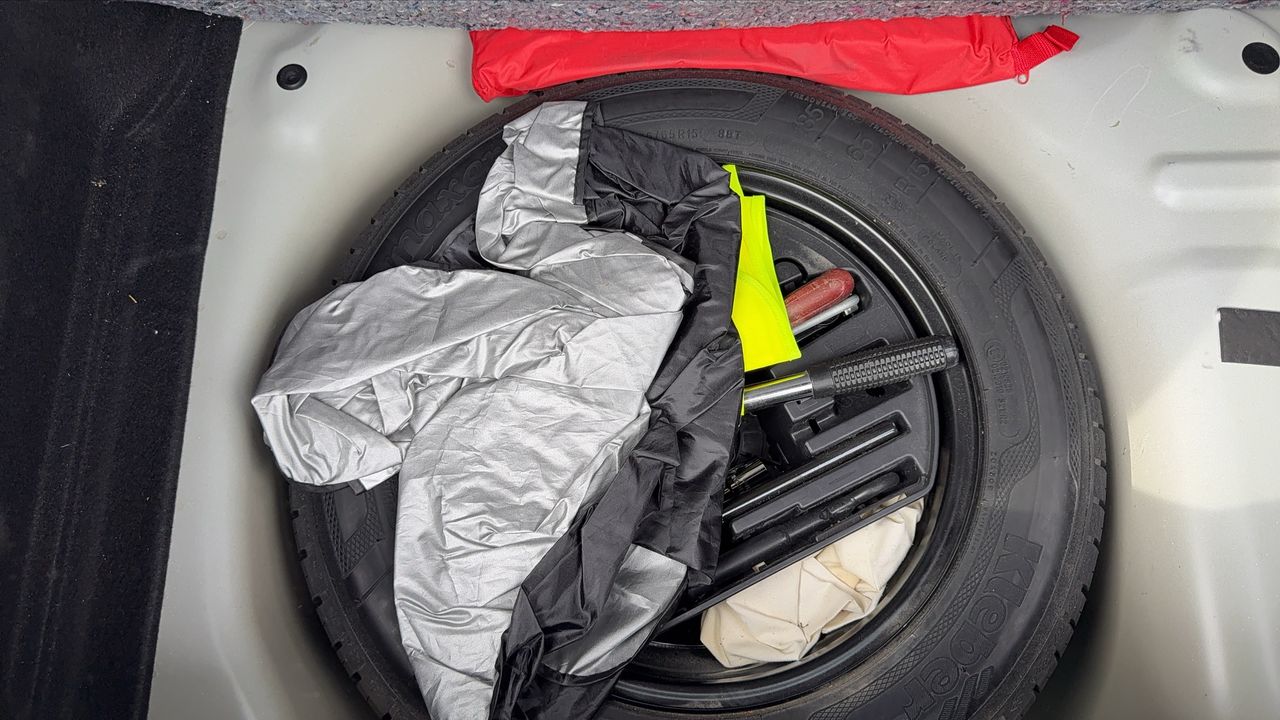 Photo de la roue de secours 1