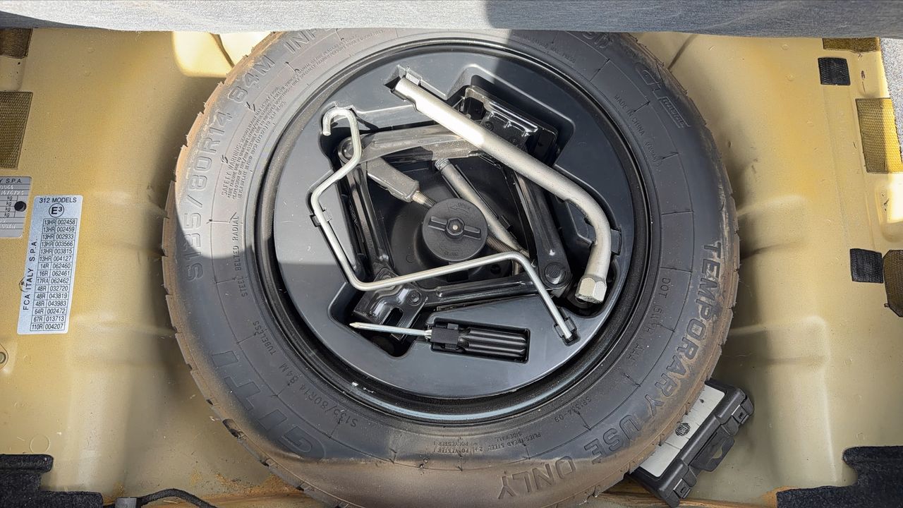 Photo de la roue de secours 1
