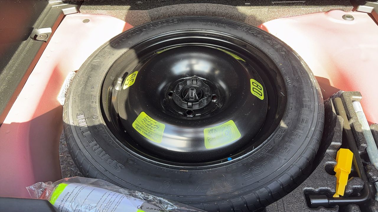 Photo de la roue de secours 1