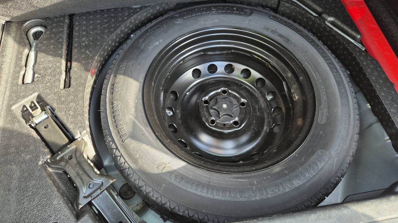 Photo de la roue de secours 1