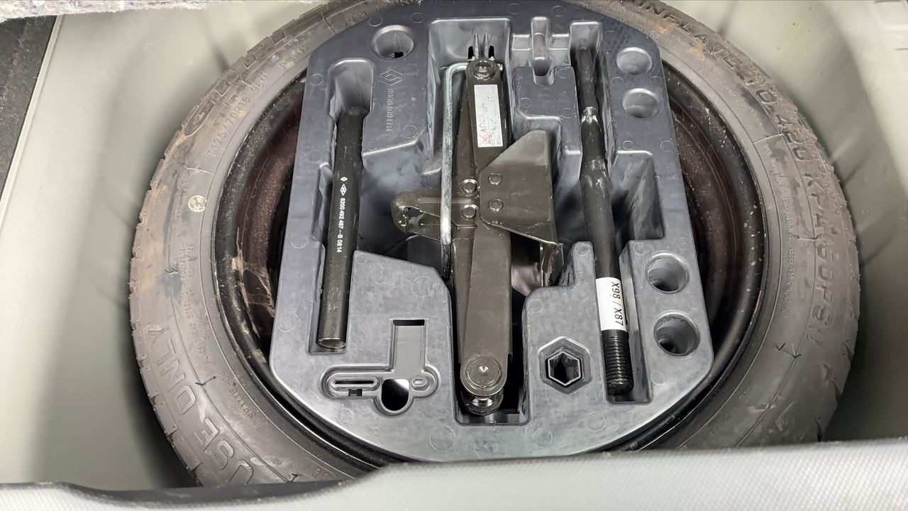 Photo de la roue de secours 1