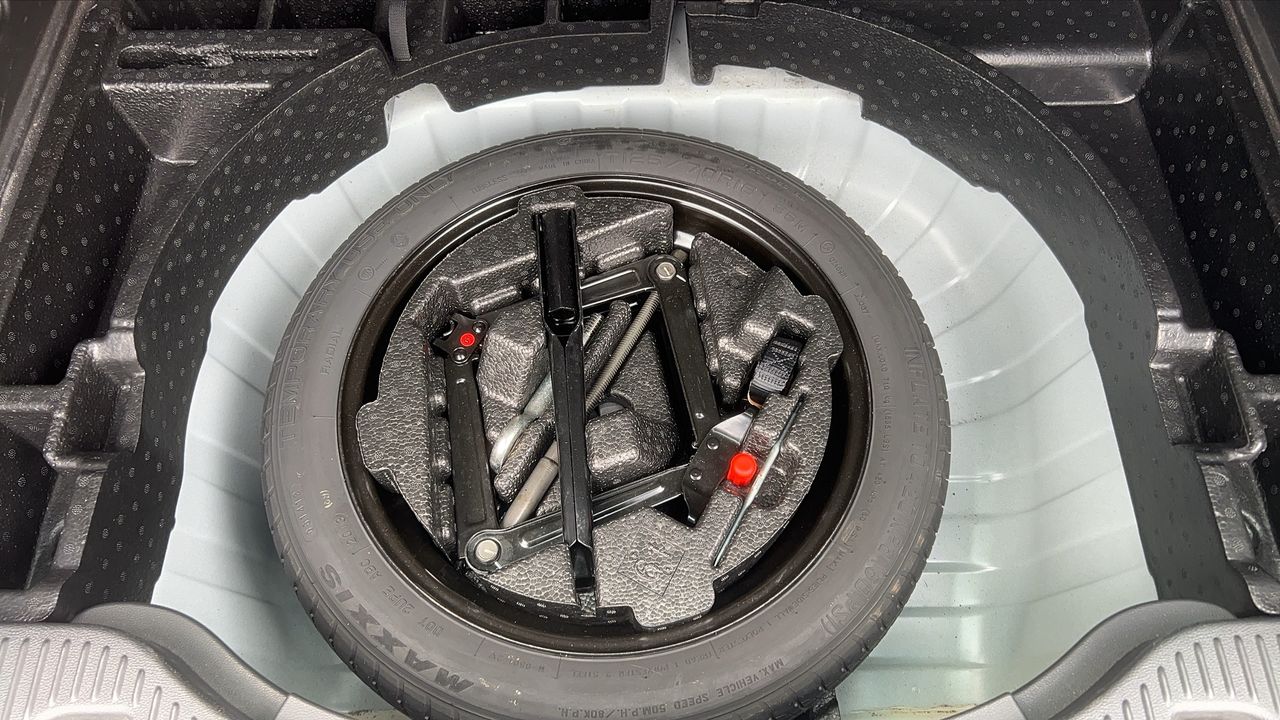 Photo de la roue de secours 1