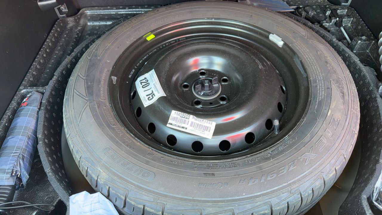 Photo de la roue de secours 1
