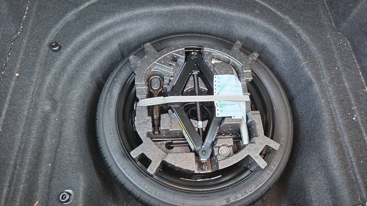 Photo de la roue de secours 1