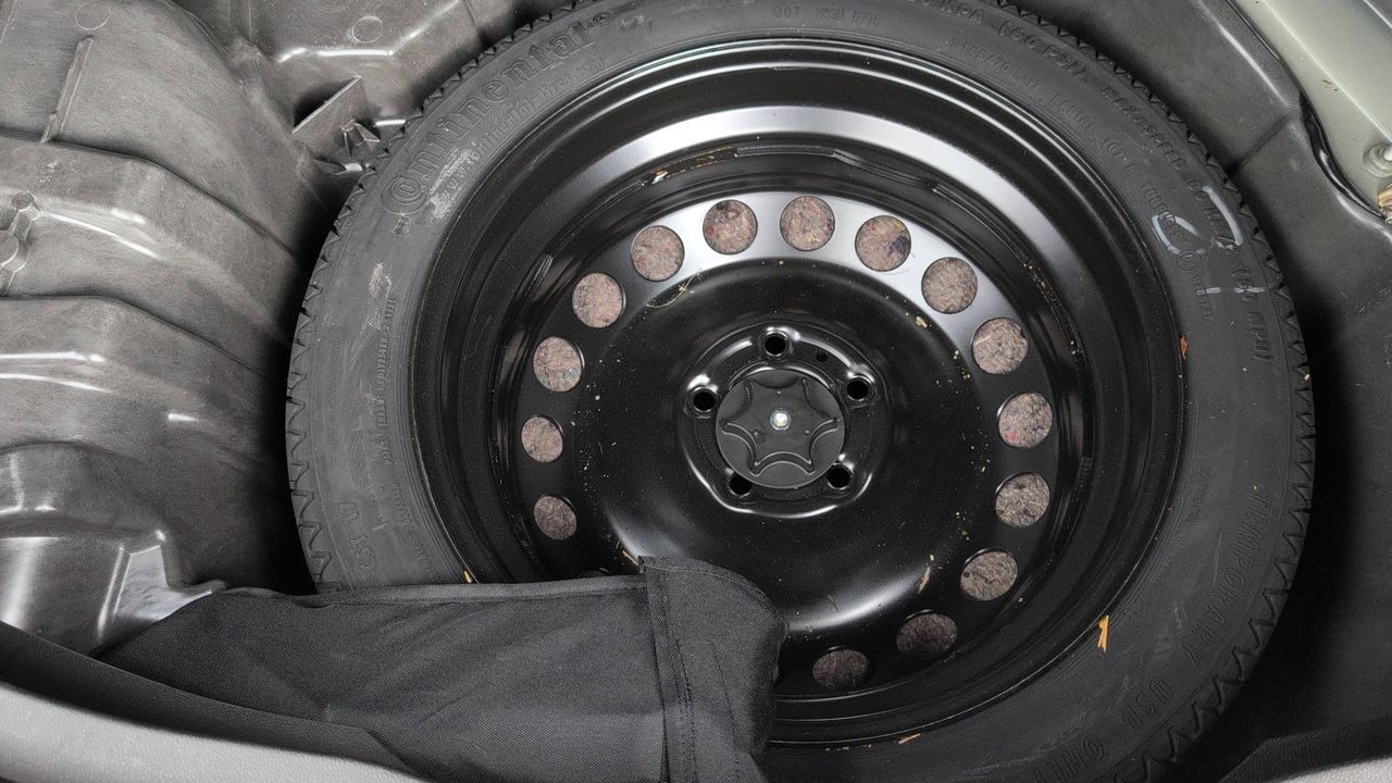 Photo de la roue de secours 1