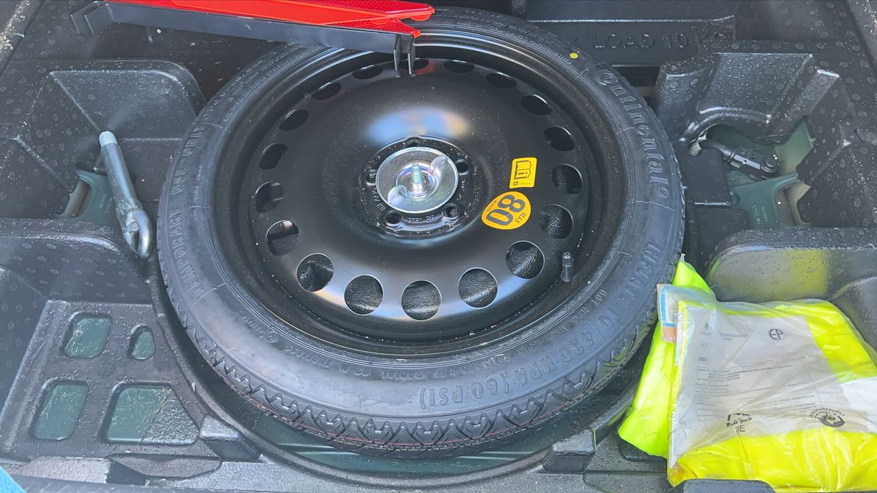 Photo de la roue de secours 1