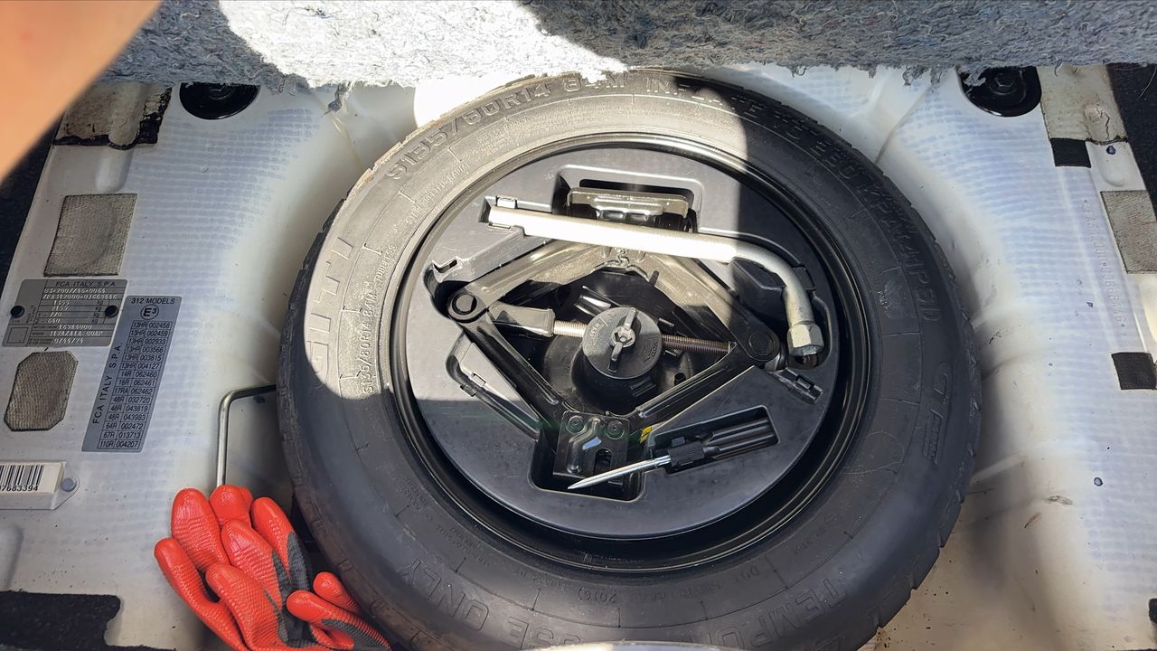 Photo de la roue de secours 1