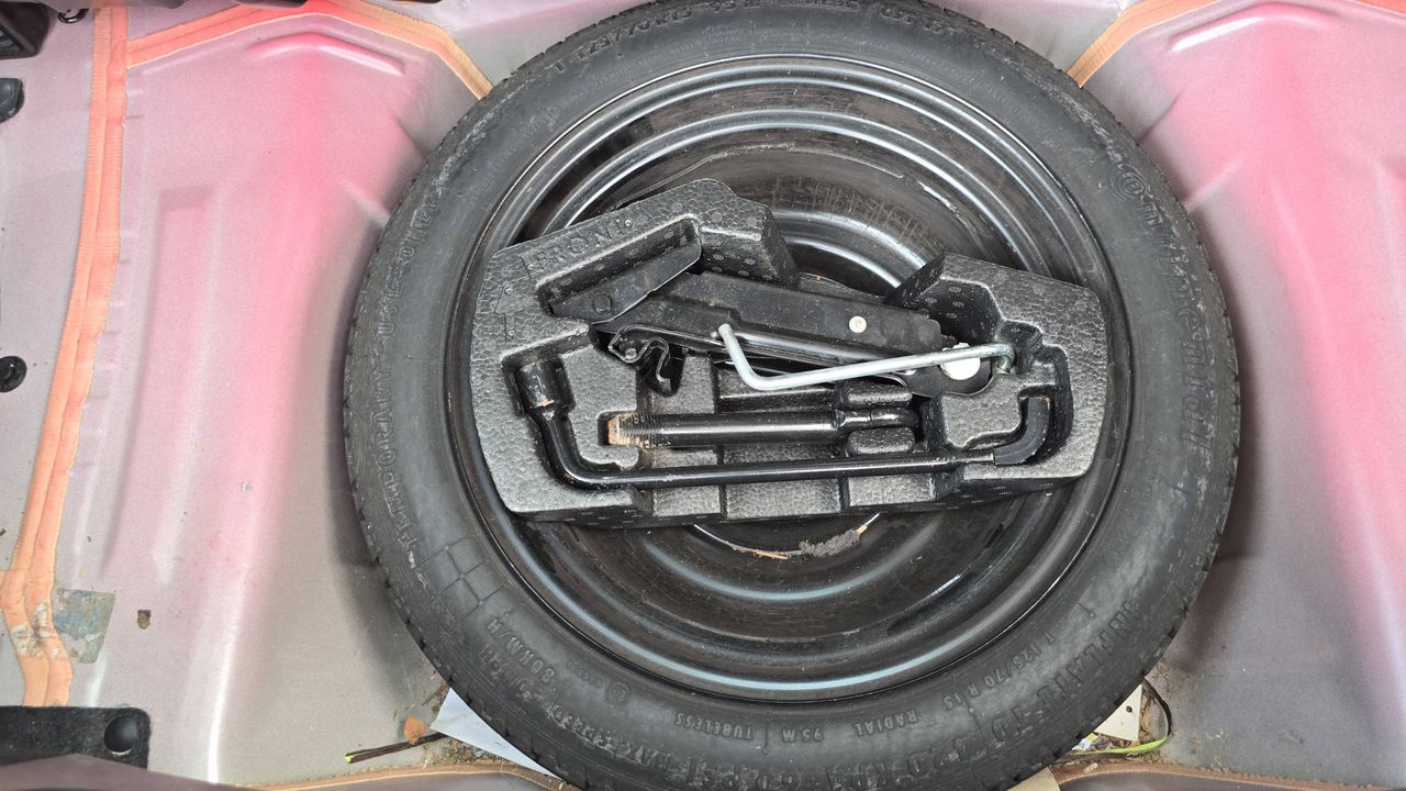 Photo de la roue de secours 1