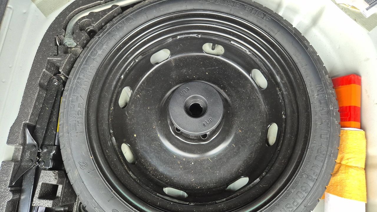Photo de la roue de secours 1