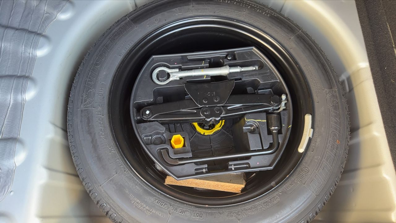 Photo de la roue de secours 1