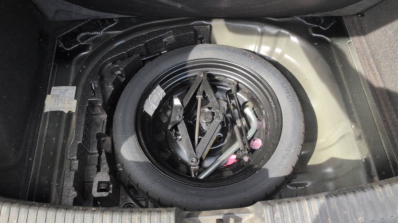 Photo de la roue de secours 1