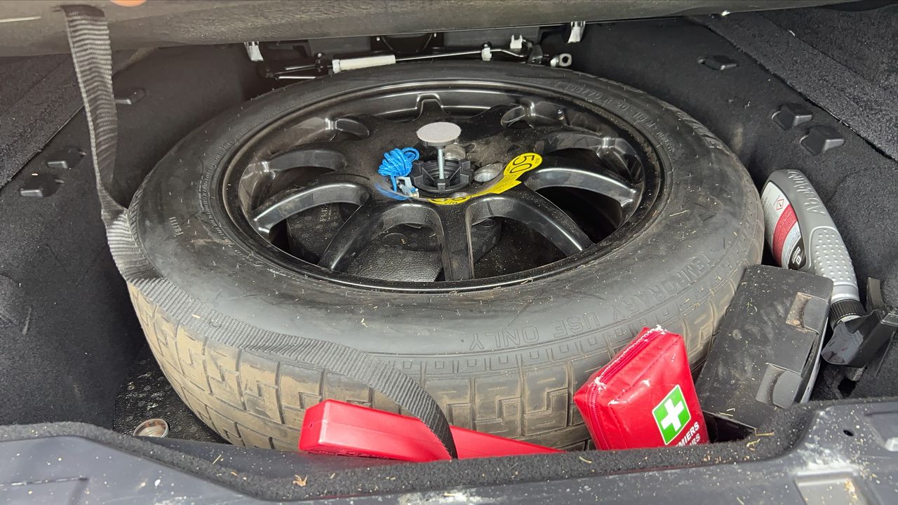 Photo de la roue de secours 1