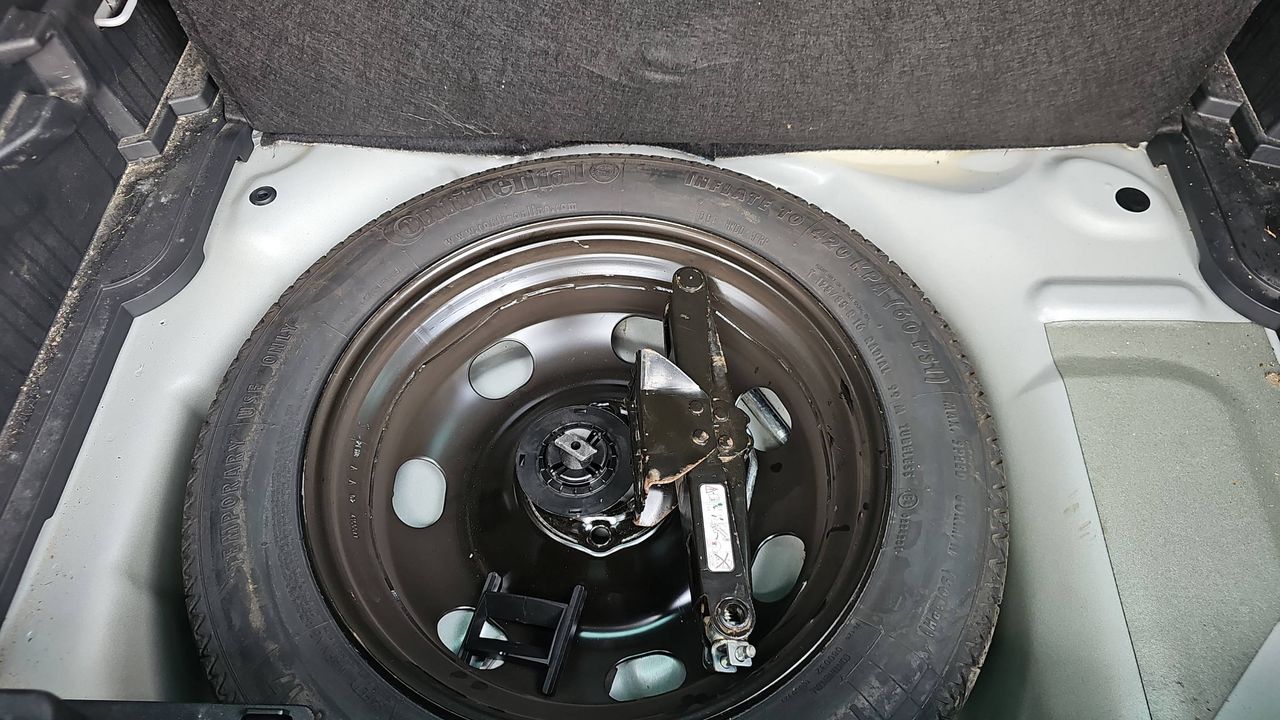 Photo de la roue de secours 1